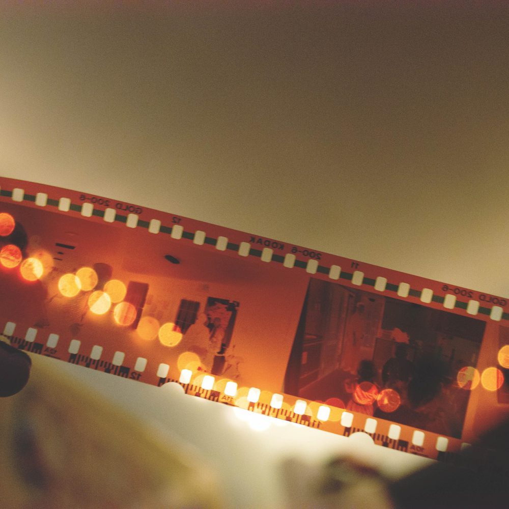 Still love analogue photography? We develop 35mm film and provide high-resolution digital scans for archiving or reprints.